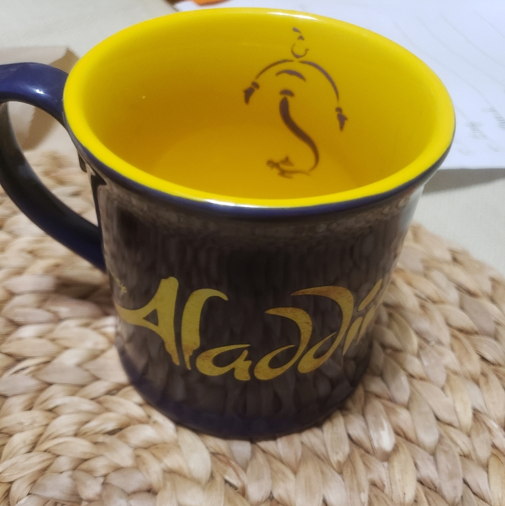 Disney Purple Aladdin Mug Yellow Inside Genie with lamp Inside Y2k